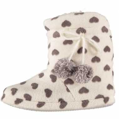 Dames sloffen in het creme wit