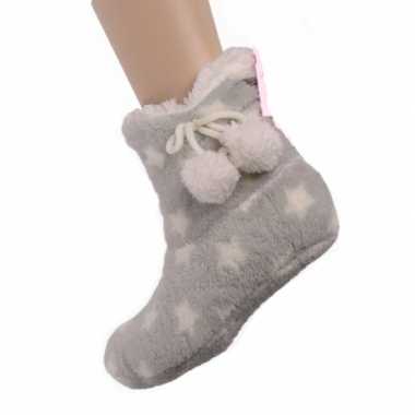 Grijze meisjes sloffen